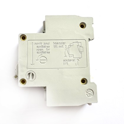 We Wyverne Electrical DZ47-63 B40 40A 40 Amp MCB Circuit Breaker Type B